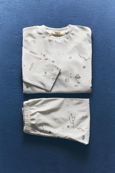 キッズ コットン宇宙パジャマセットライトブルーZaraのキッズ コットン宇宙パジャマセット - ライトブルー