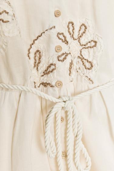ROBE STRUCTURE BRODERIES - Écru de Zara - Image 8