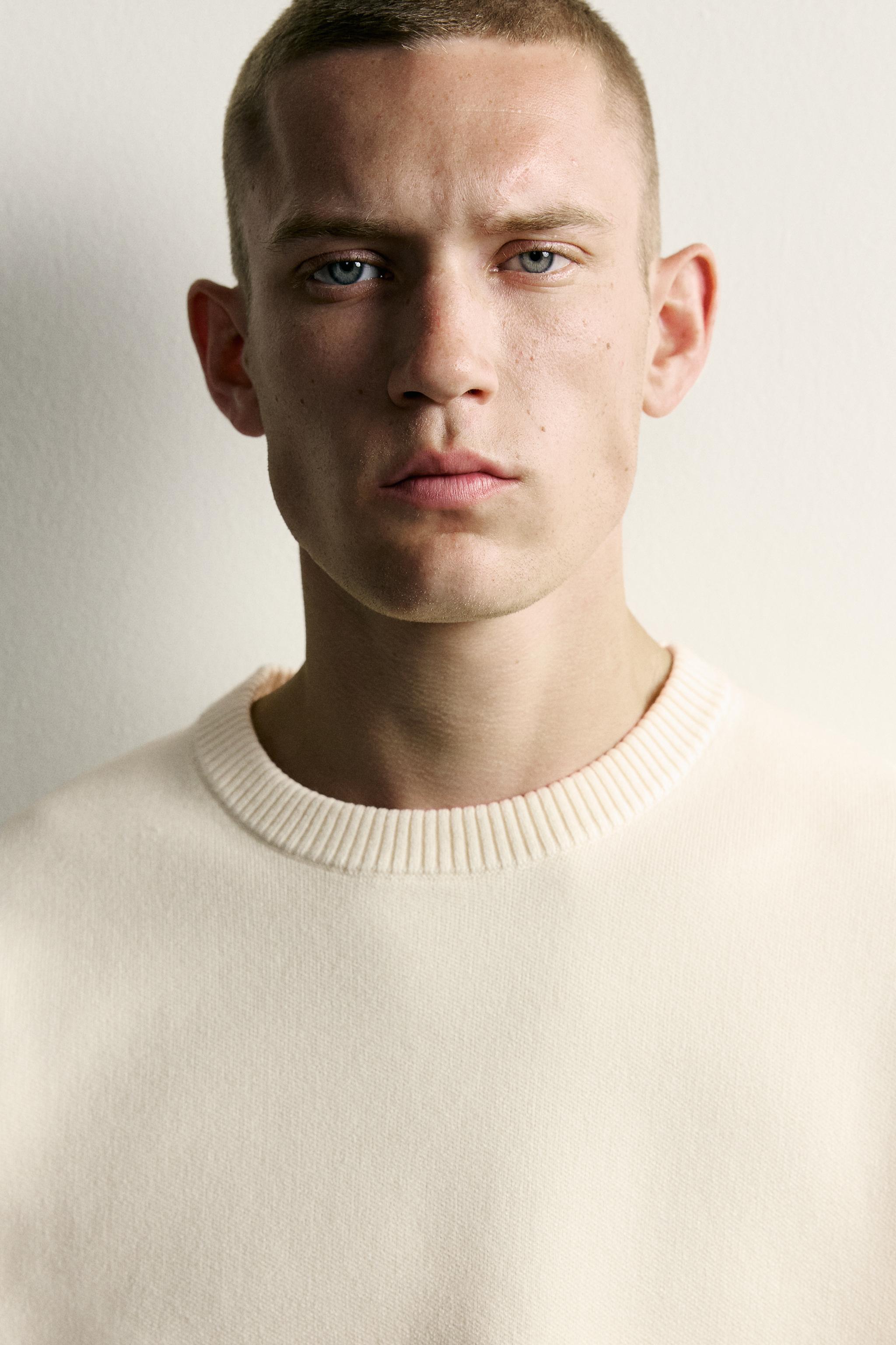 PULL DOUX À COUPE DÉCONTRACTÉE