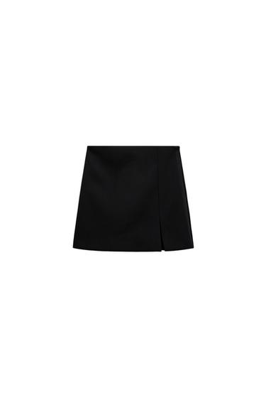 CONTRAST SKORT