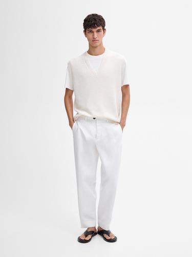 Chaleco cuello pico mezcla lino - Crudo de Zara