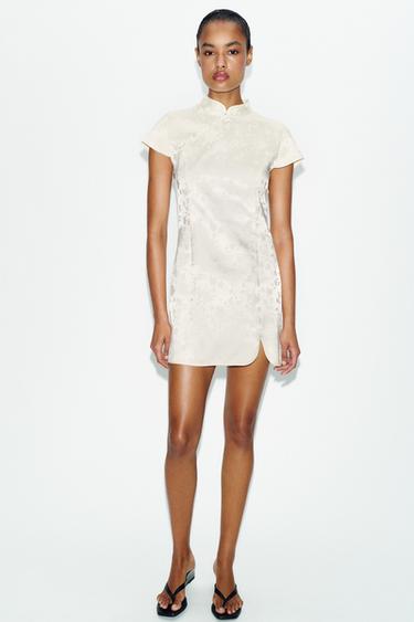 VESTIDO CORTO JACQUARD - Blanco de Zara