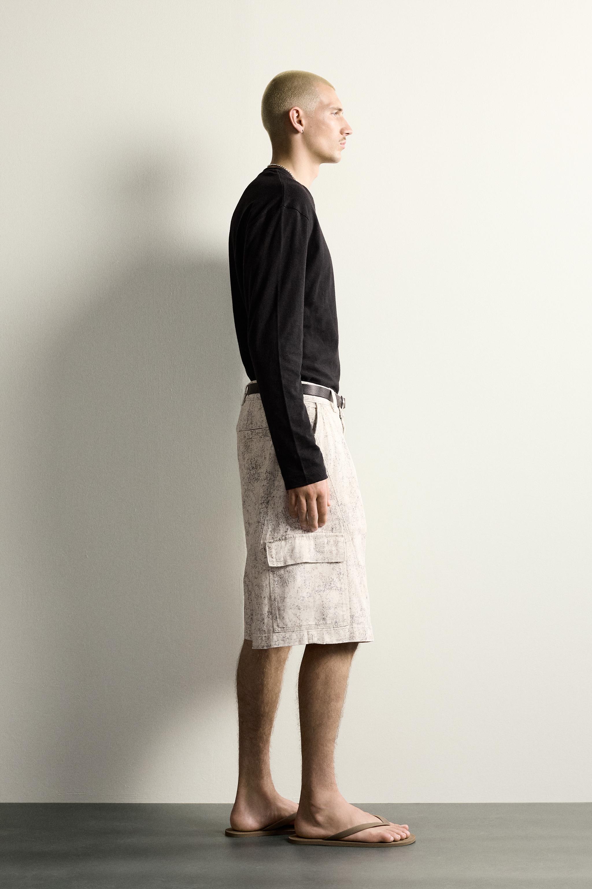 ABSTRACT PRINT RELAXED FIT CARGO BERMUDA SHORTS