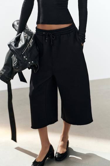 LONG FLEECE BERMUDA SHORTS — Black 2
