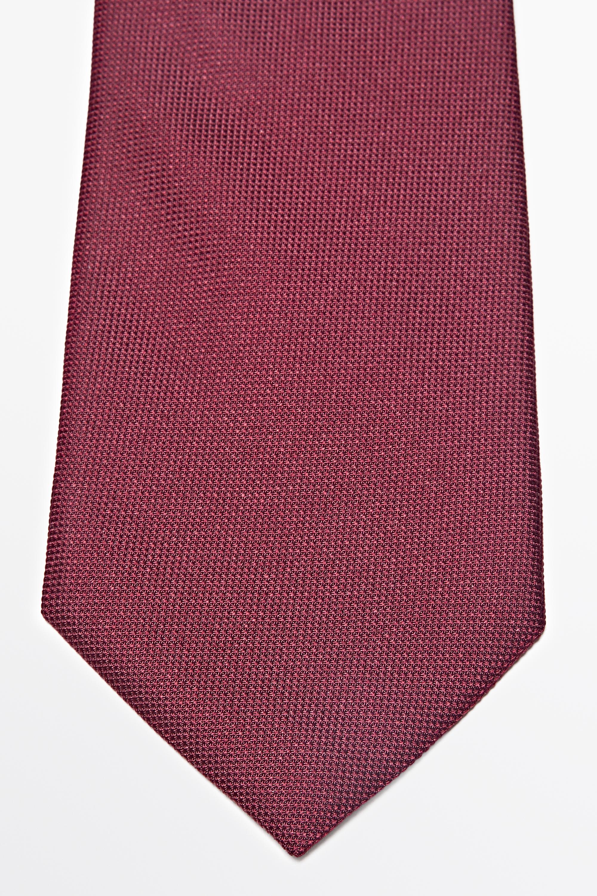 100% silk textured tie — Maroon