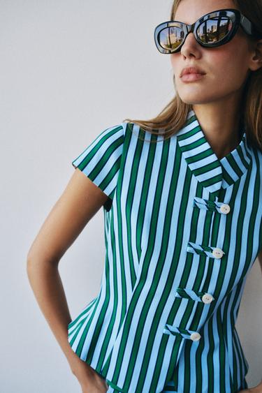TOP À RAYURES ET ALAMARES - Multicolore de Zara