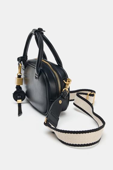 ミニステッチバッグブラックZaraのミニステッチバッグ - ブラック 