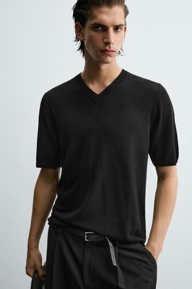 T-SHIRT EN MAILLE COL EN V - Noir de Zara - Image 5