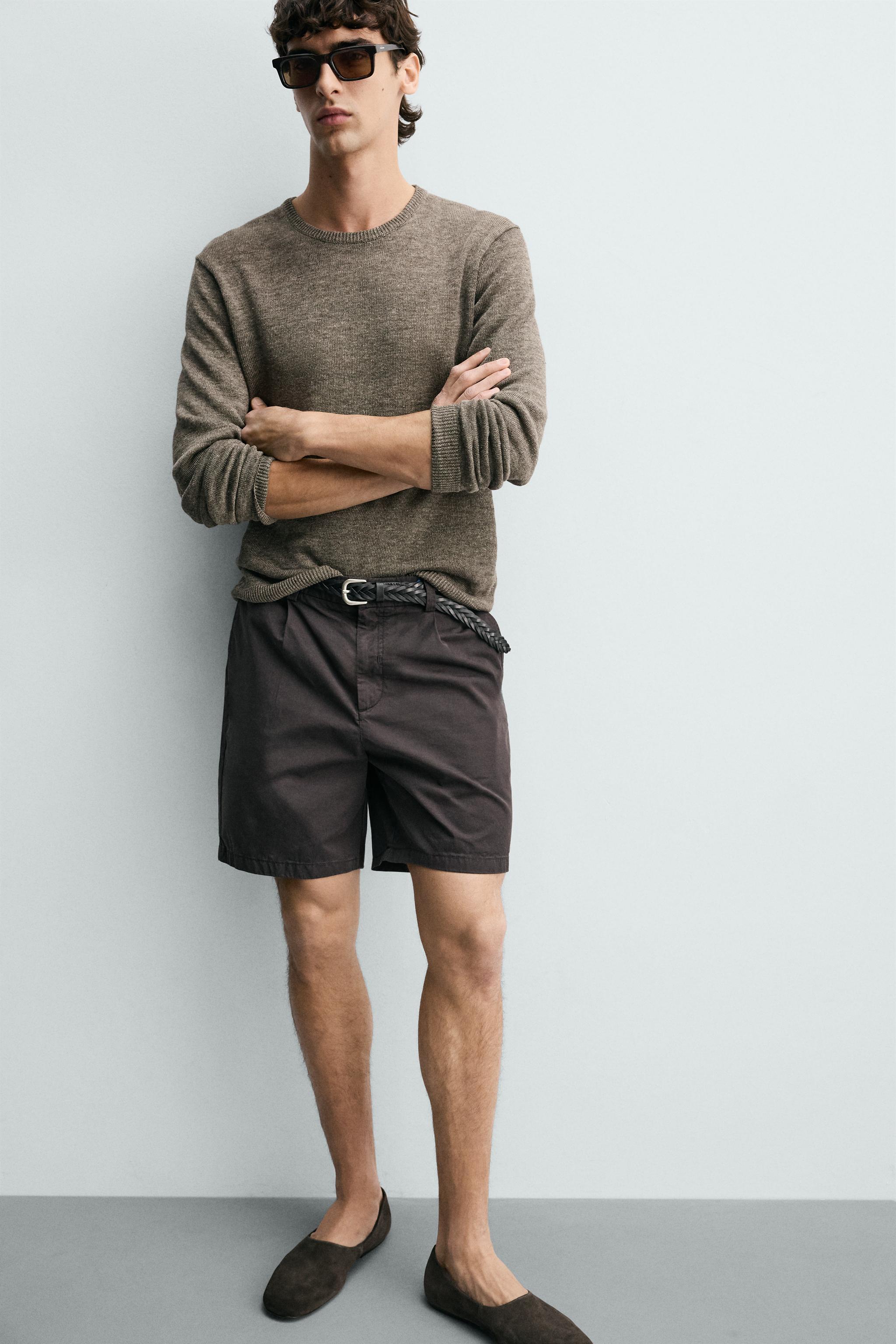 REGULAR FIT PLEATED SHORTS