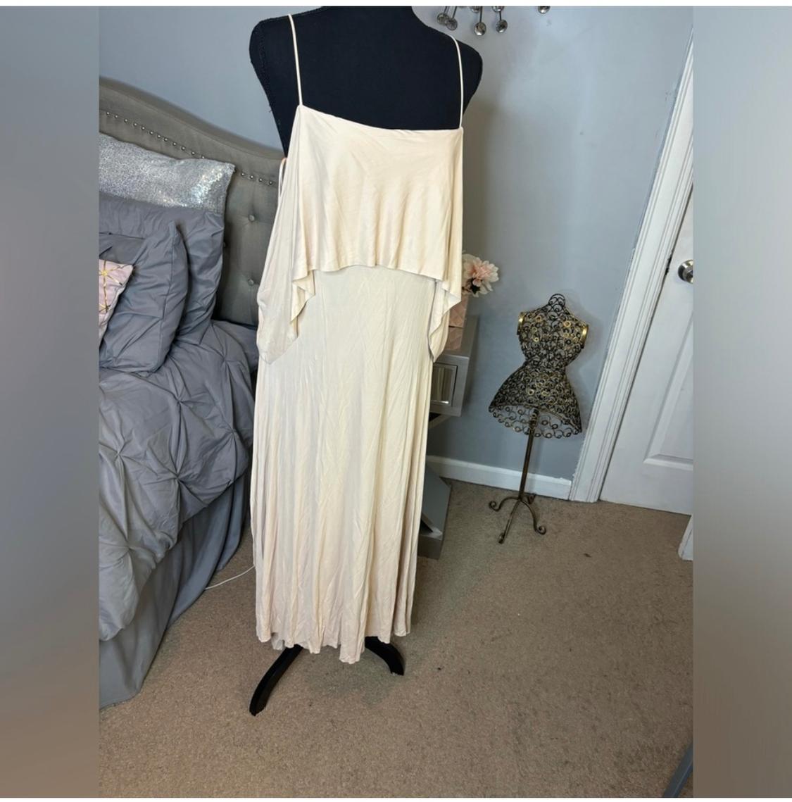 VESTIDO MIDI TIRANTES LIMITED EDITION