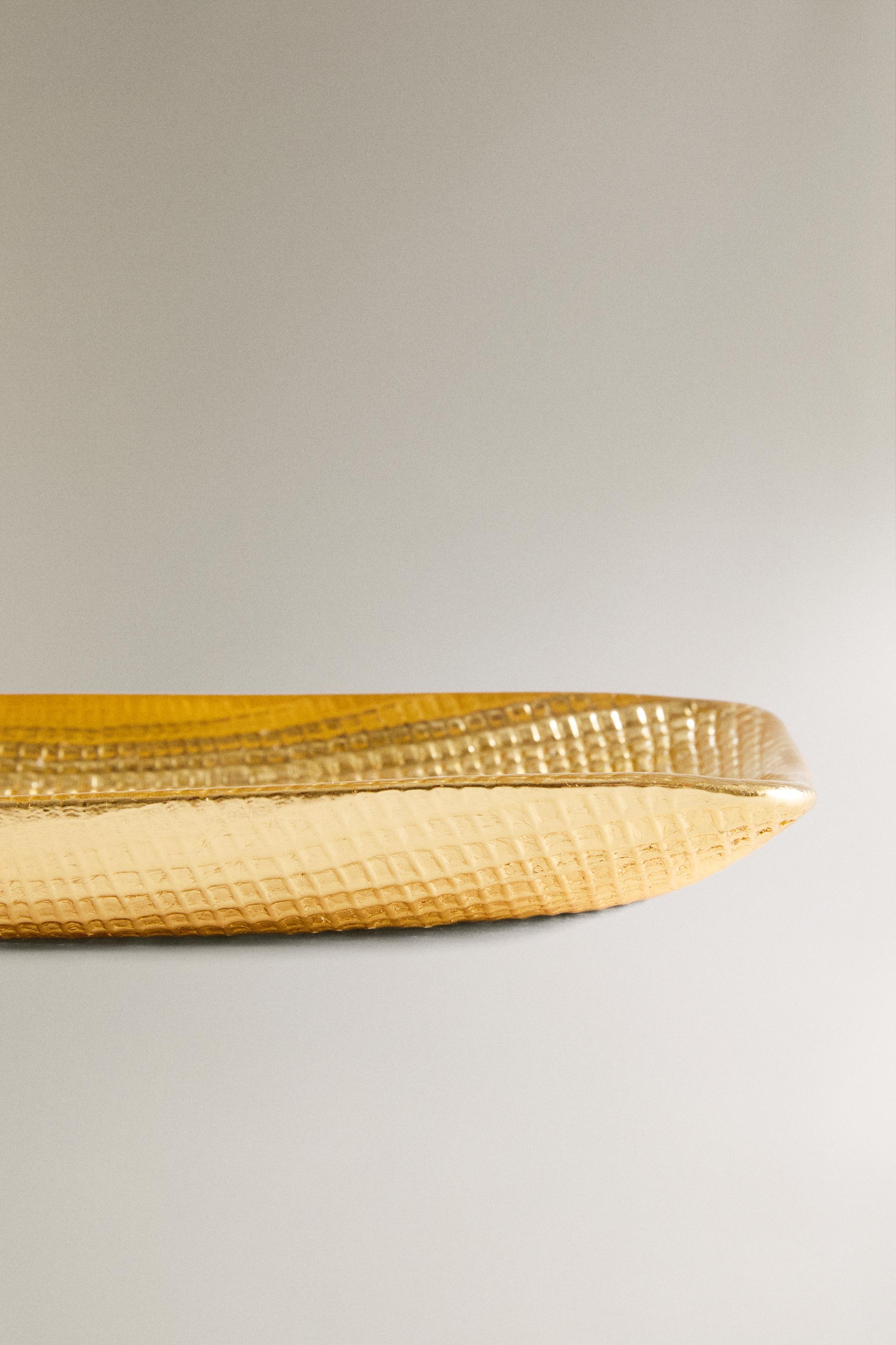 IRREGULAR GOLDEN GLASS SERVING DISH