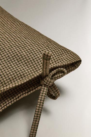 CHECK COTTON AND LINEN CHRISTMAS CUSHION COVER - Green by Zara - Image 3