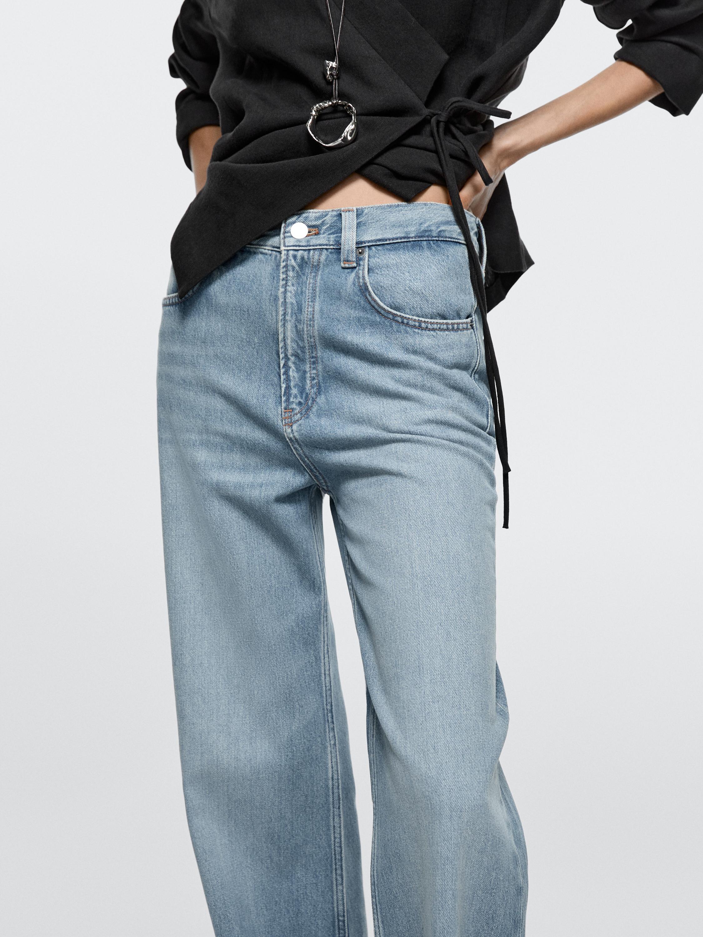 High-waist wide-leg jeans