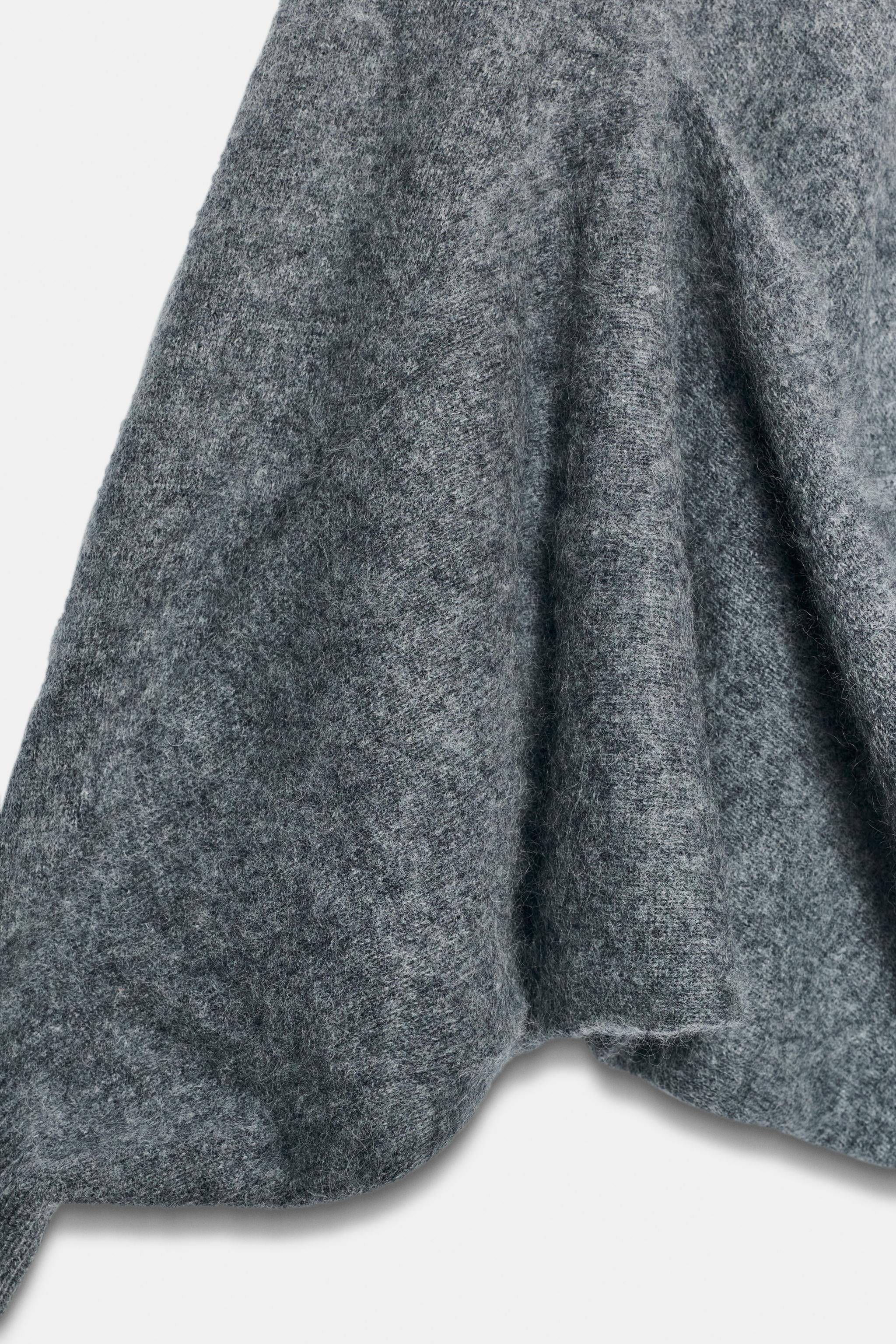 100% WOOL CARDIGAN