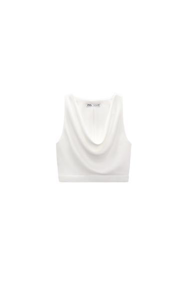 FLOWY NECKLINE TOP