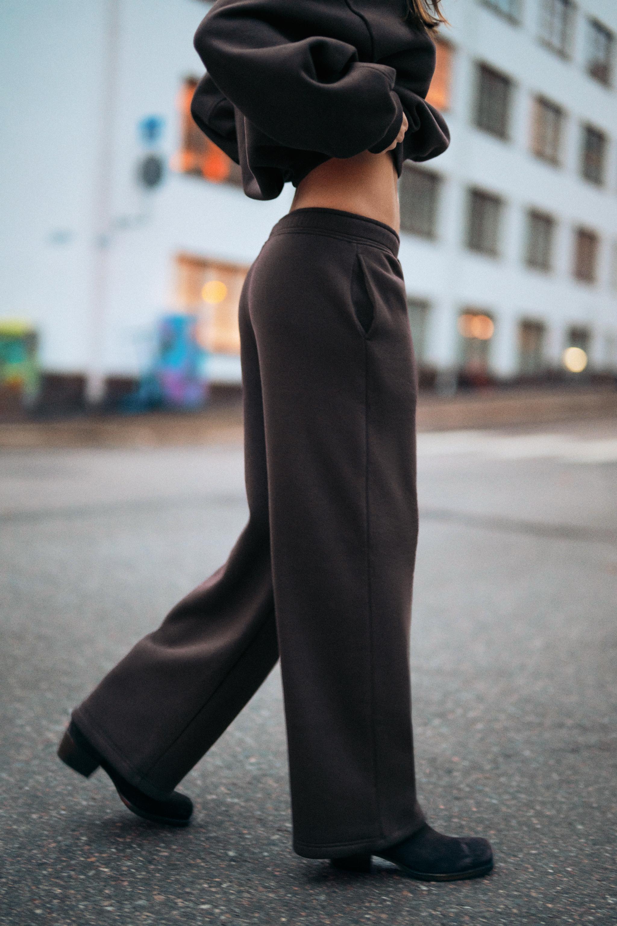 BASIC STRAIGHT-LEG PLUSH PANTS WITH ADJUSTABLE HEM