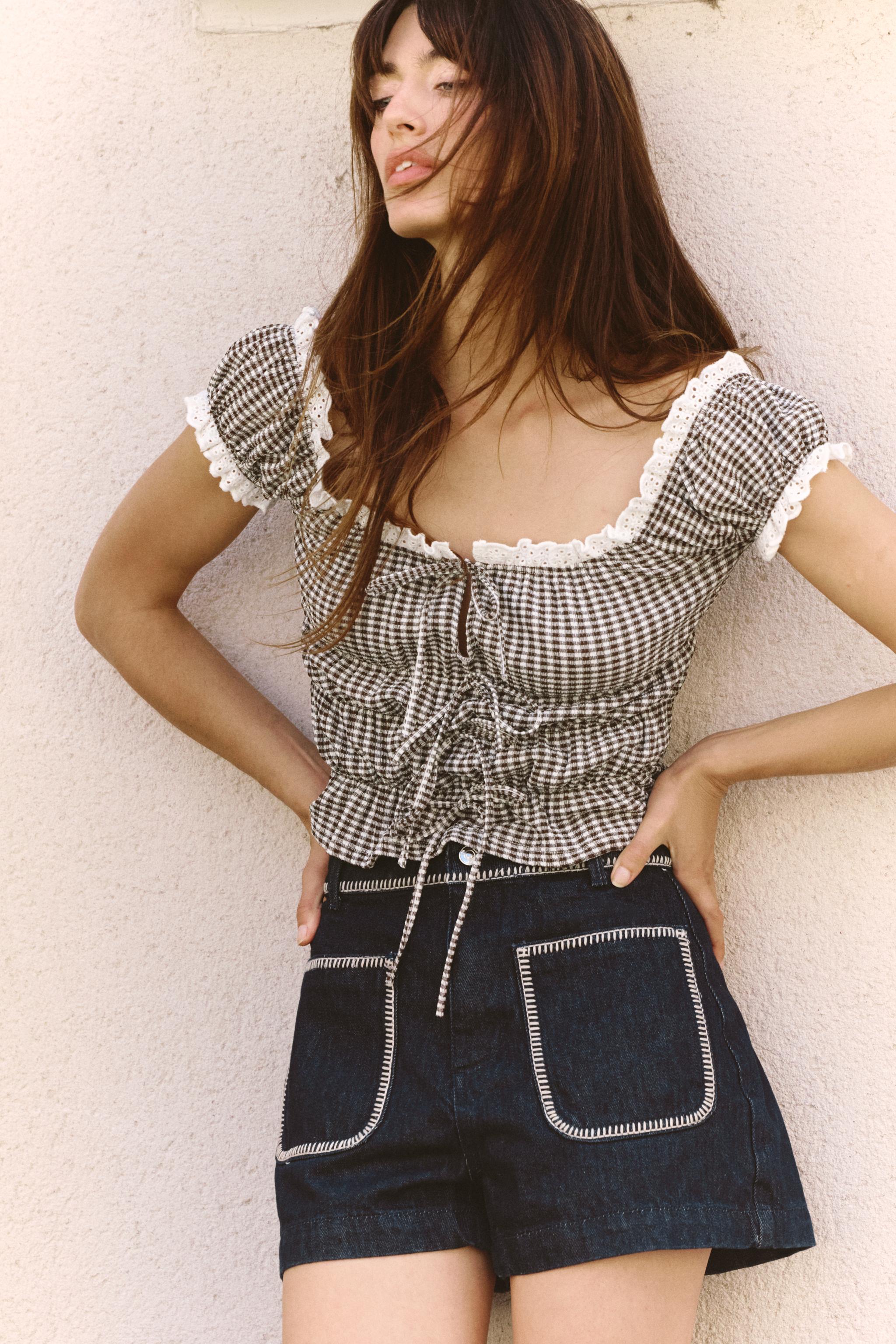 トップス YILON MADE lace gather tops Floral Lace Top – Rooted and Sewn