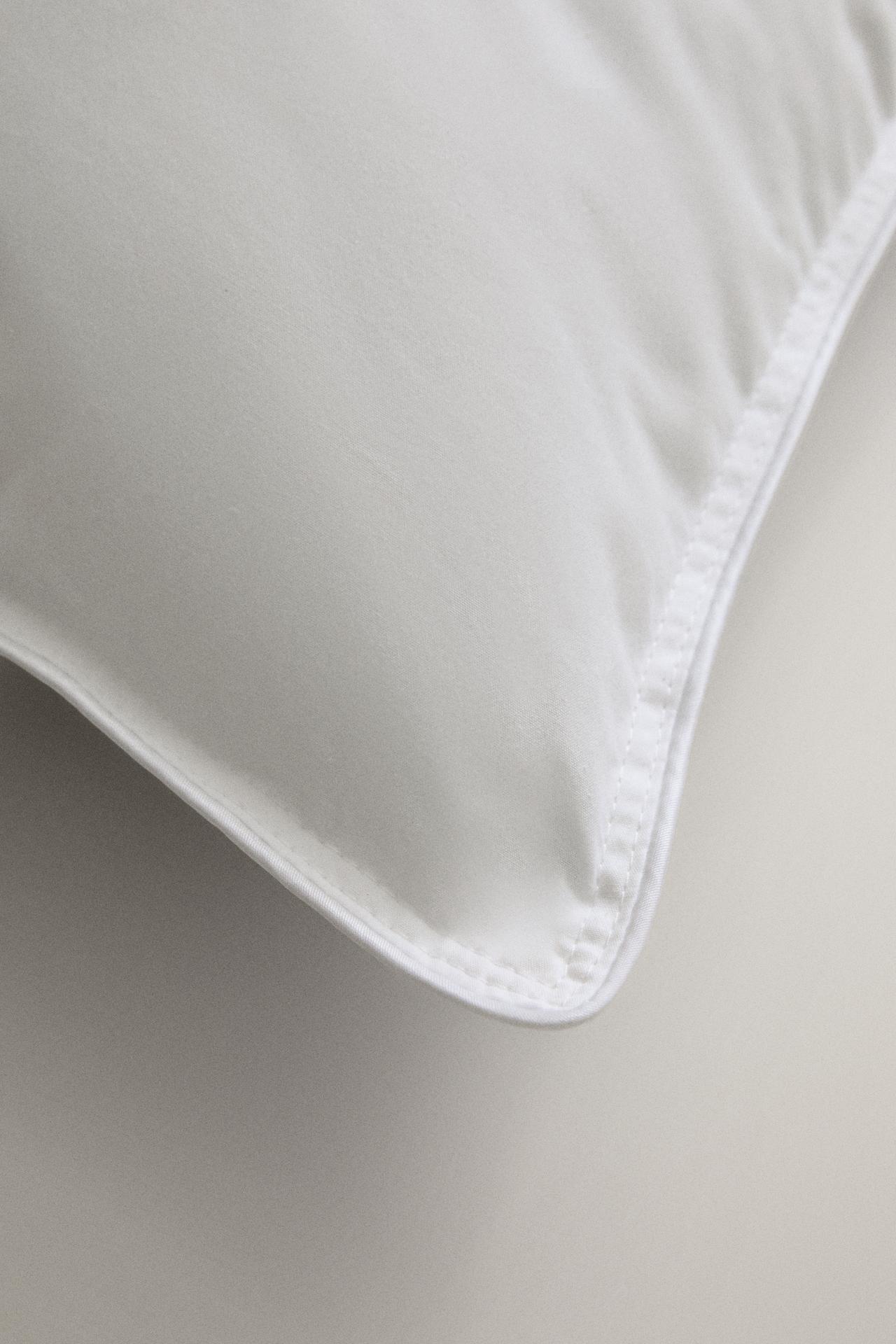 FEATHER FEEL PILLOW FILLING — White