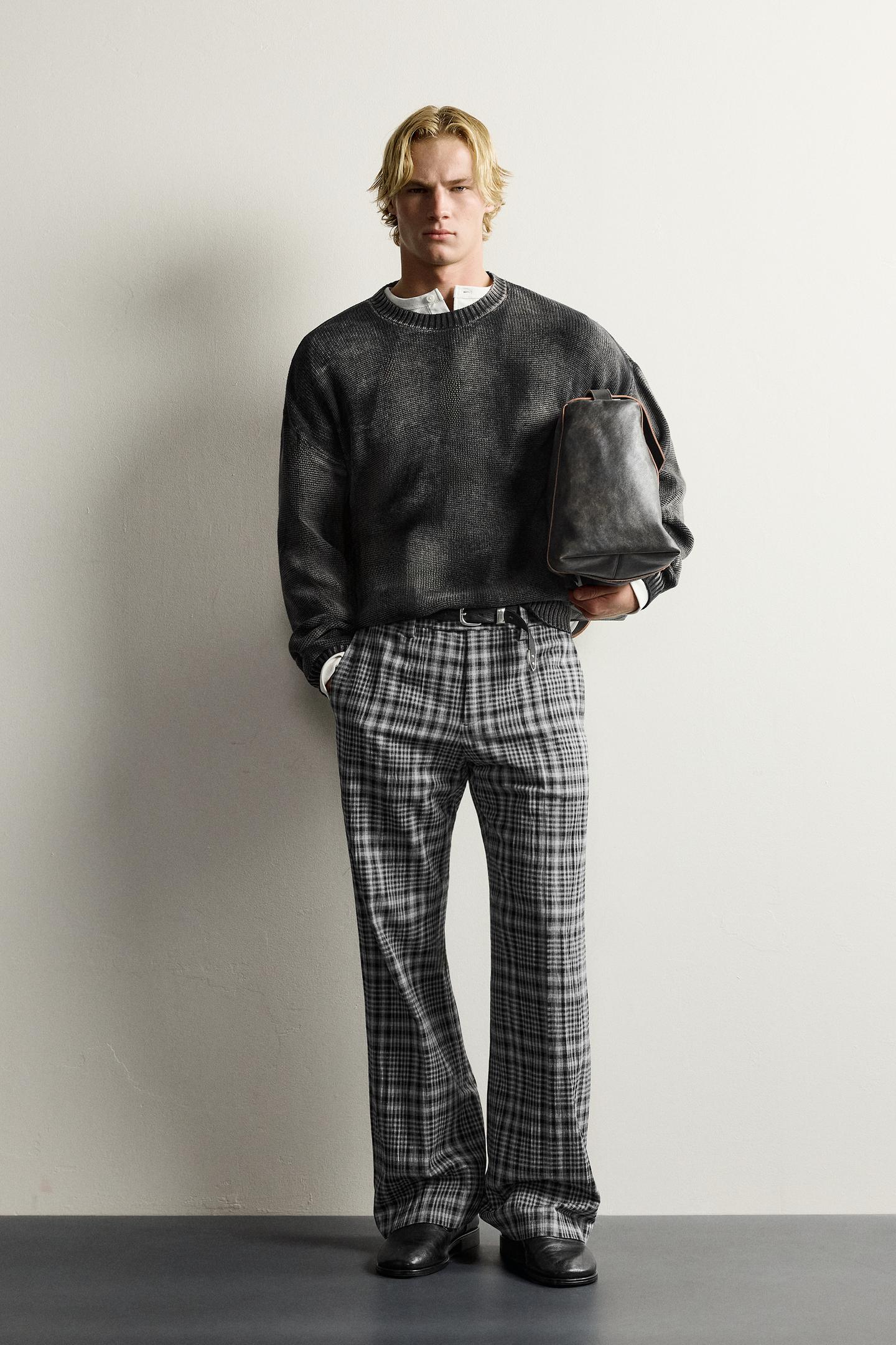Мужской свитер Zara Relaxed Fit Washed-Effect, цвет: Чёрный — фото 1