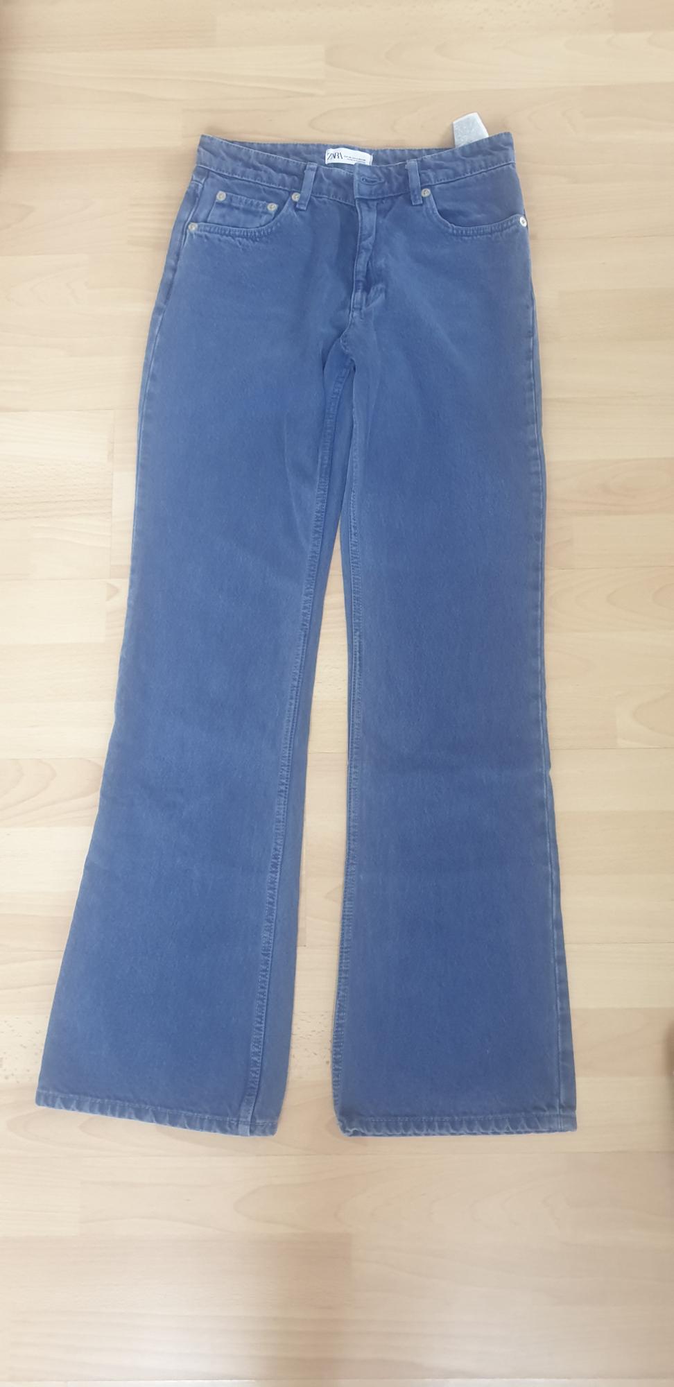 BOOTCUT JEANS