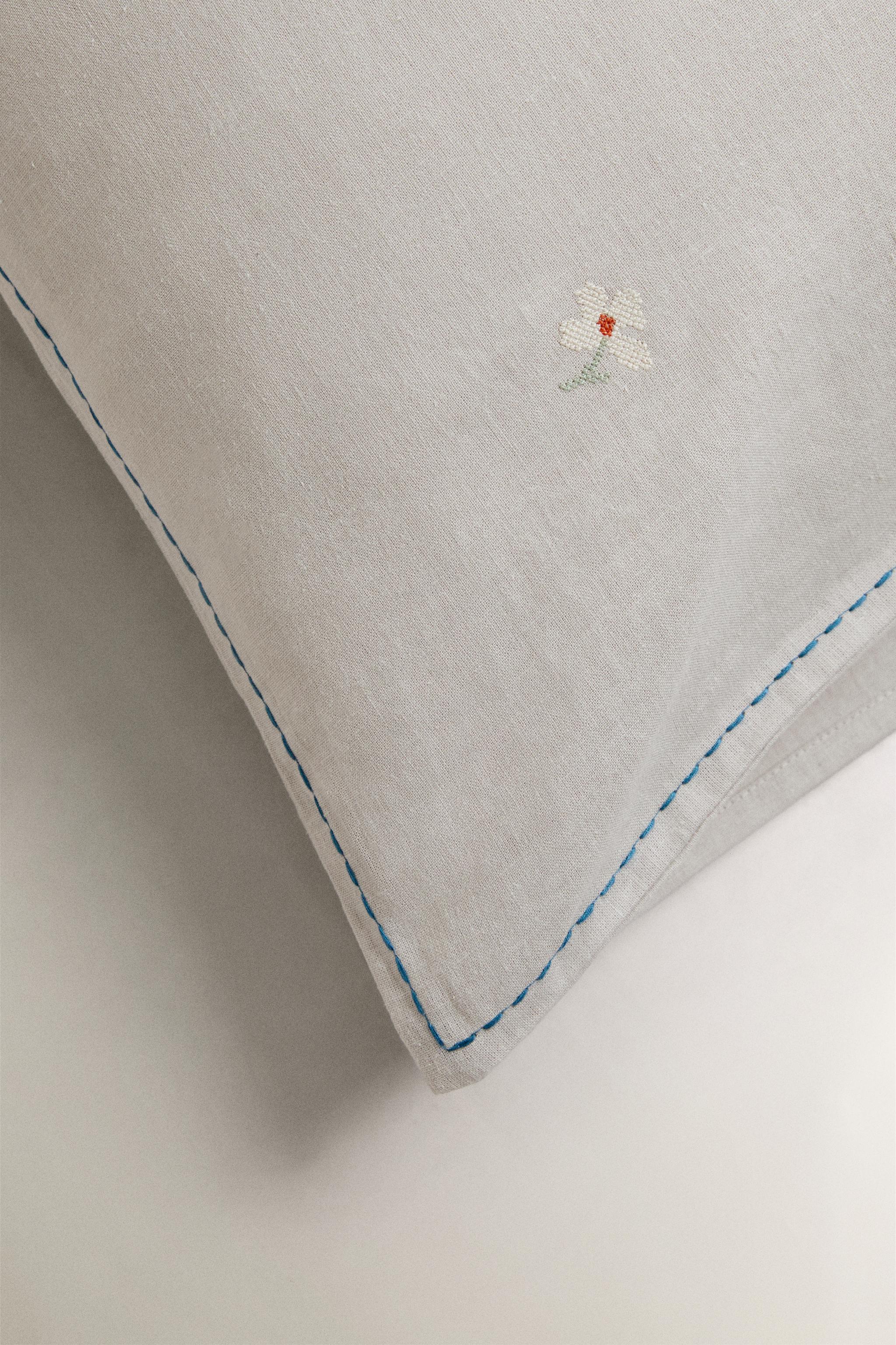 KIDS' FLORAL AND STRIPE DUVET COVER