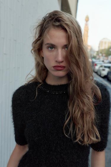 HAUT À MANCHES COURTES AVEC EFFET FANTAISIE BIJOU - Noir de Zara - Image 3