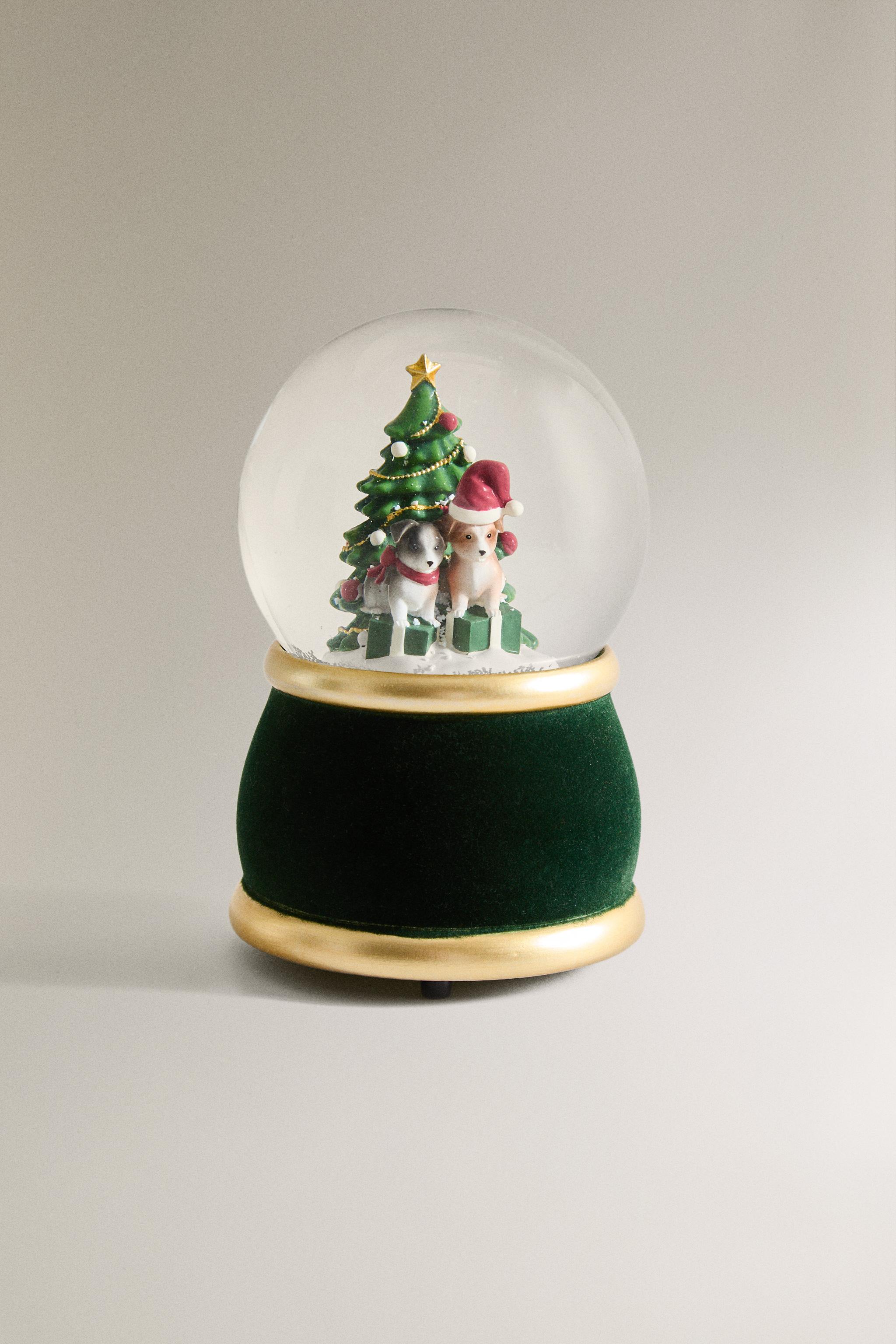 CHRISTMAS DOG SNOW GLOBE