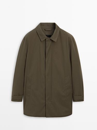 Parka repelente al agua y resistente al viento - Khaki de Zara