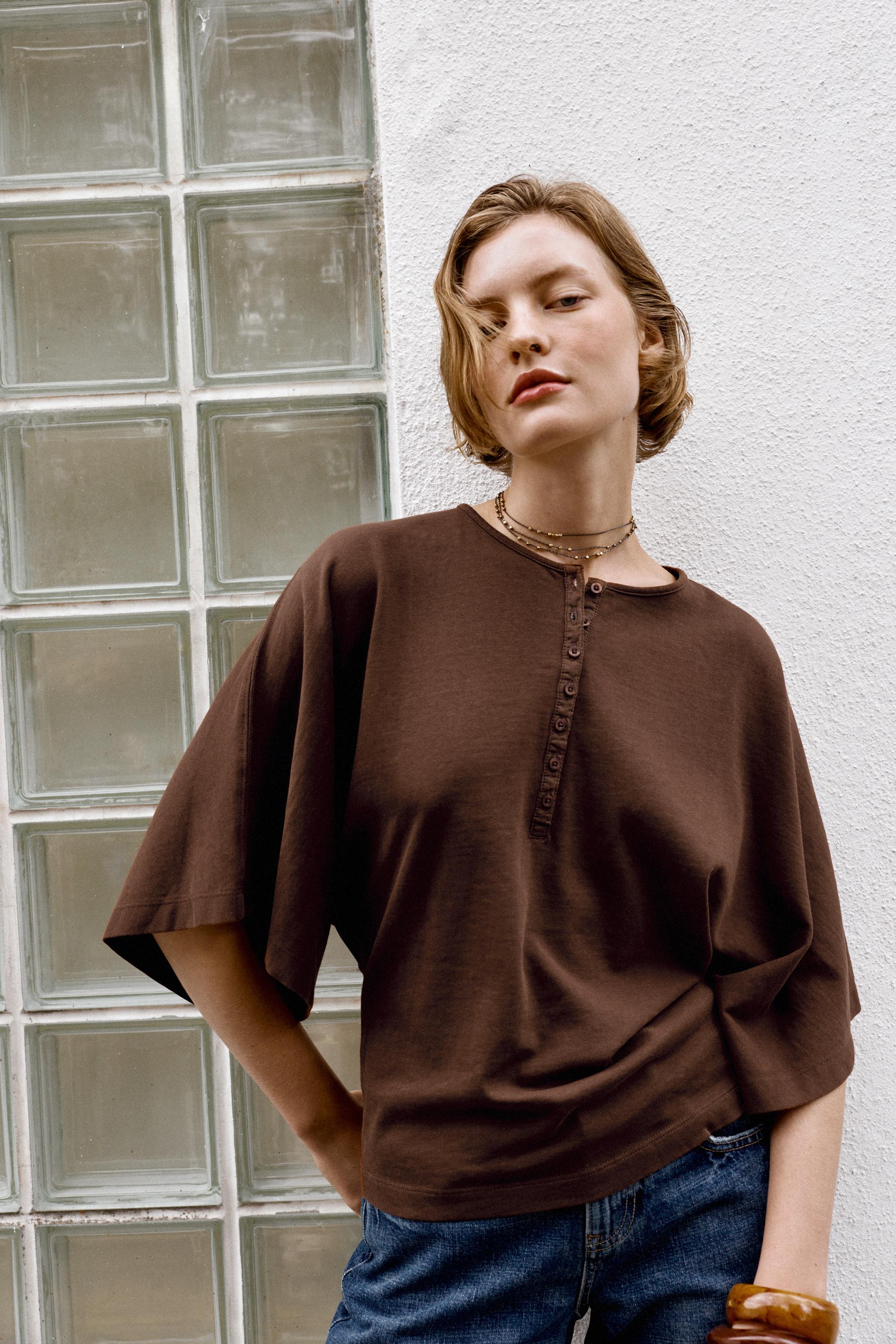 HENLEY T-SHIRT