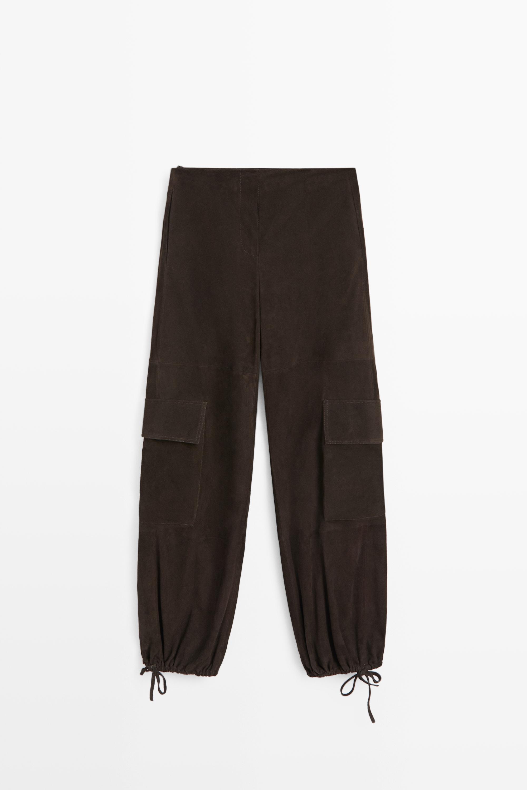 Pantalon cargo en cuir finition daim, bas capri