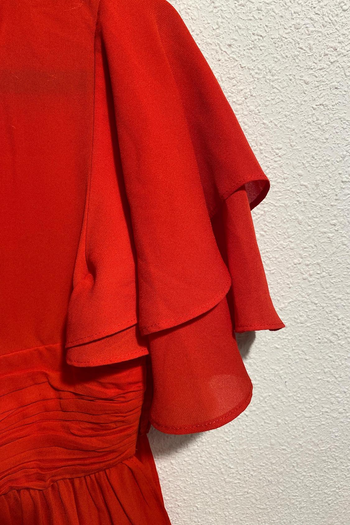 BLUSA ROJA CON MANGAS CORTAS ACAMPANADAS Y FRUNCIDO EN CINTURA - Image 3