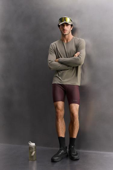 T-SHIRT TECHNIQUE ENTRAÎNEMENT - Marron clair de Zara - Image 5