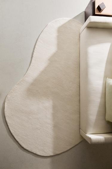 TAPPETO IRREGOLARE LANA LISCIA - Bianco di Zara
