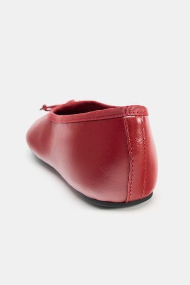 BALLERINES EN CUIR AVEC NŒUD - Rouge de Zara - Image 5