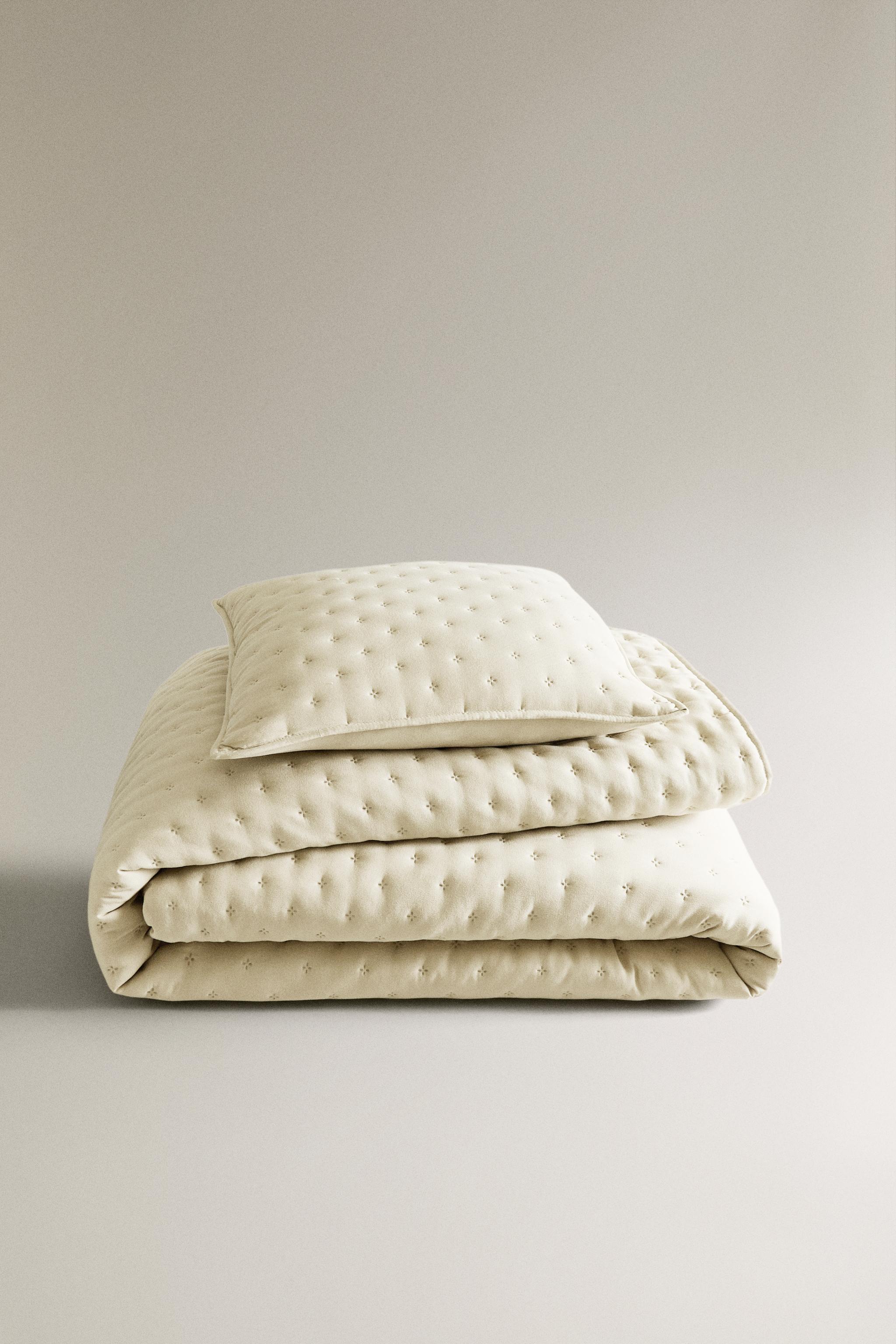 QUILTED BEDSPREAD WITH DOTS - Beige | ZARA United Kingdom