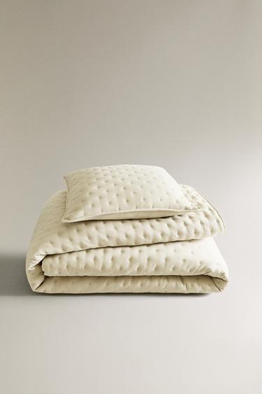 Zara QUILTED QUILT WITH DOTS - Ecru