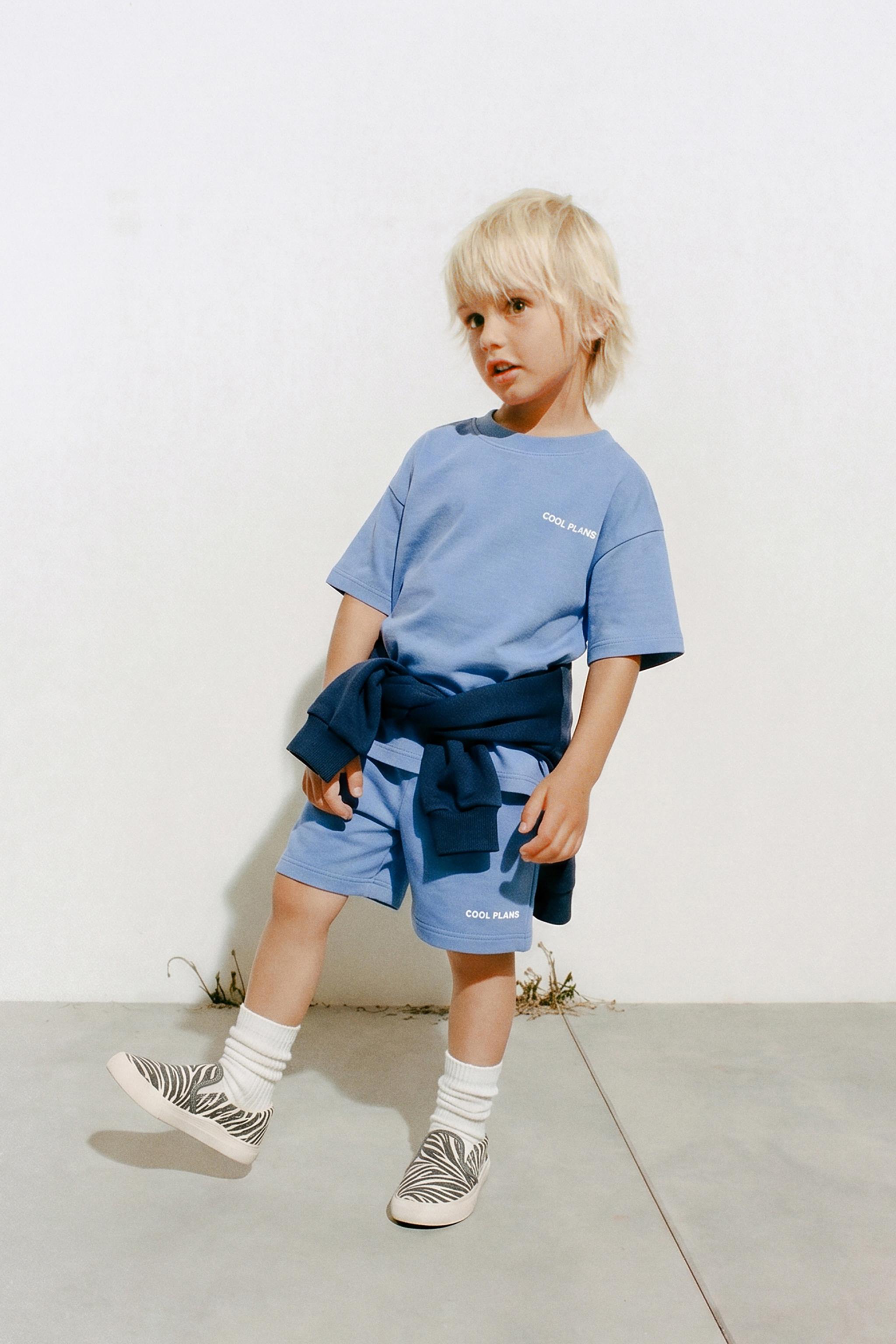 JOGGING SET WITH T-SHIRT AND BERMUDA SHORTS