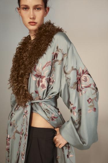 Zara FAUX FUR COLLAR KIMONO ZW COLLECTION LIMITED EDITION - Light blue