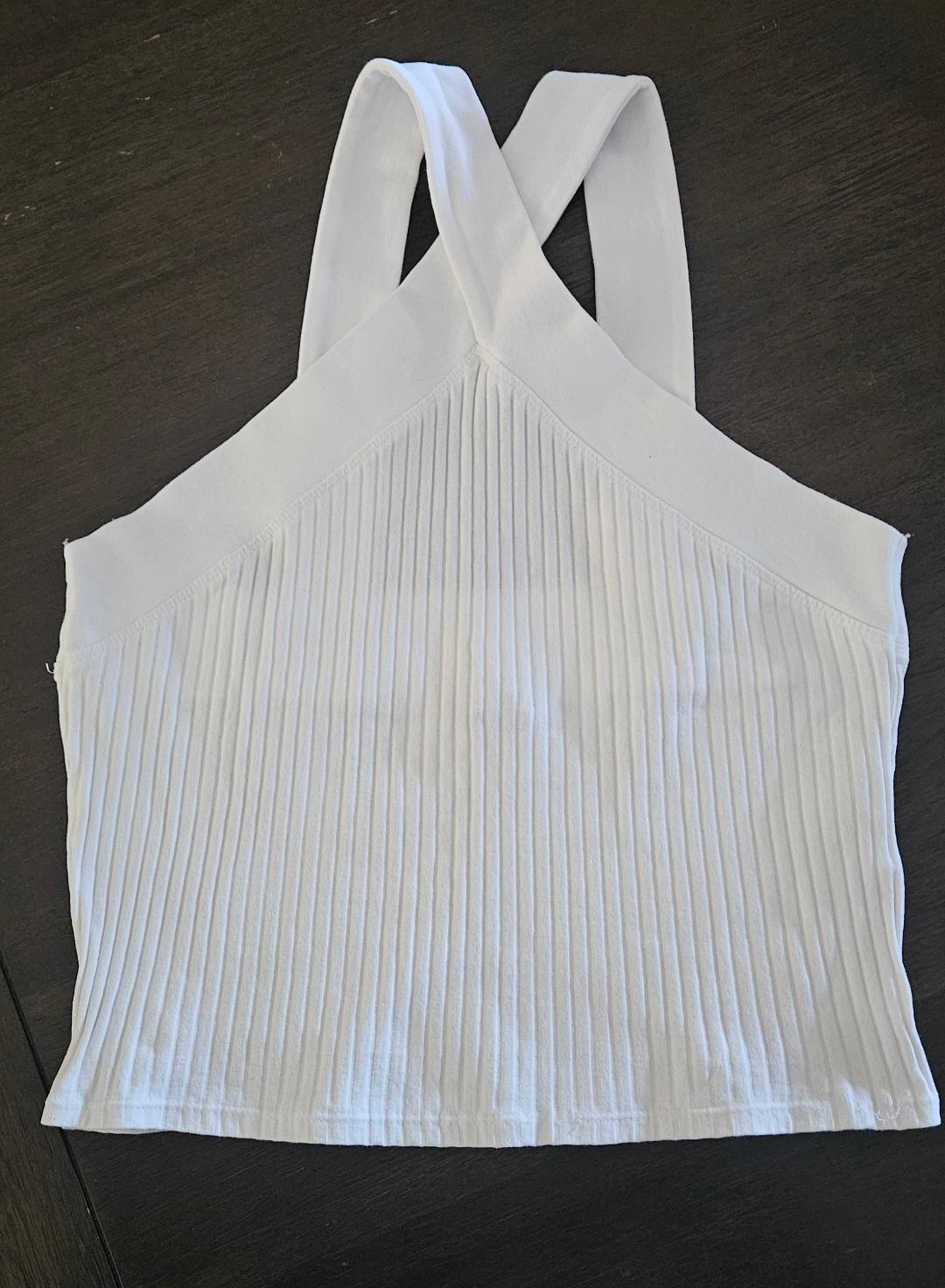 RIBBED HALTER TOP