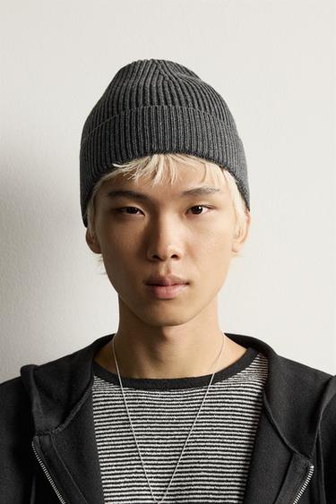 STRIPED JACQUARD KNIT BEANIE — Gray 2