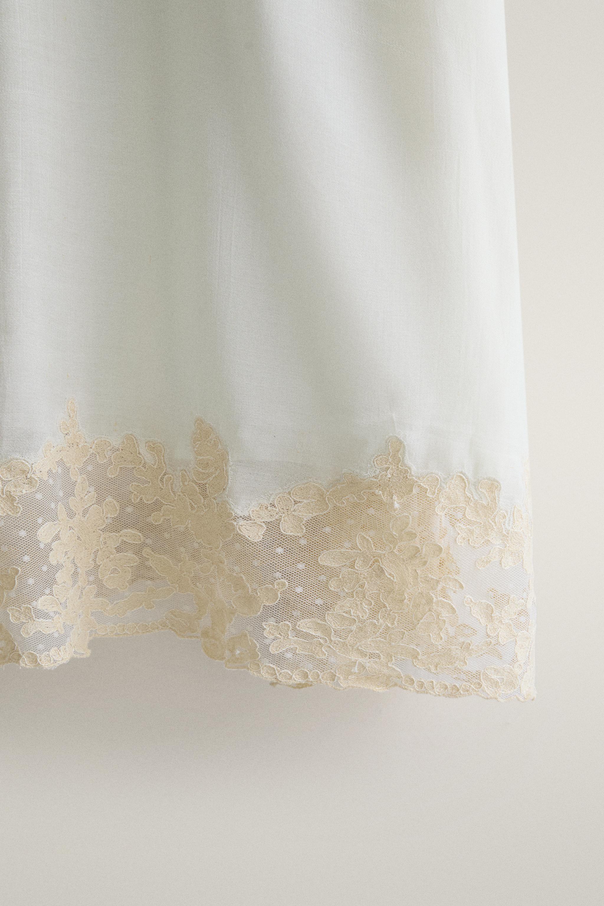 EMBROIDERED NIGHTGOWN
