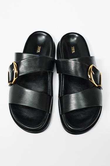 Zara FLAT BUCKLE SANDALS - Black