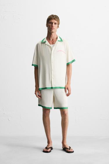 BERMUDA SATINÉ AVEC BANDES CONTRASTANTES - Vert de Zara