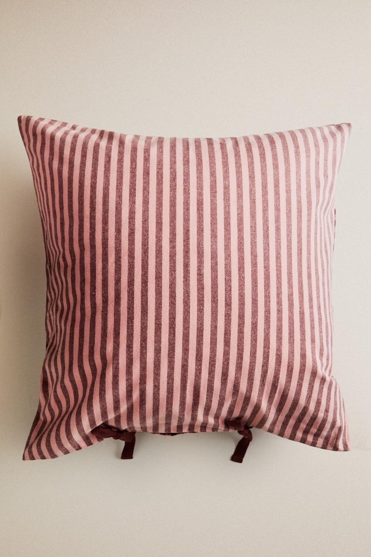 KIDS' REVERSIBLE FLANNEL COTTON PILLOWCASE — Pink