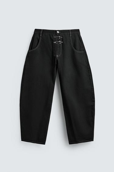 トグルボタン バレルフィットパンツブラックZaraのトグルボタン バレルフィットパンツ - ブラック 