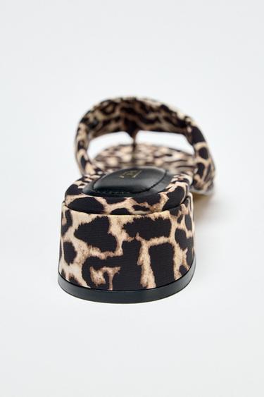 ANIMAL PRINT HEELED SANDALS - Léopard de Zara - Image 4