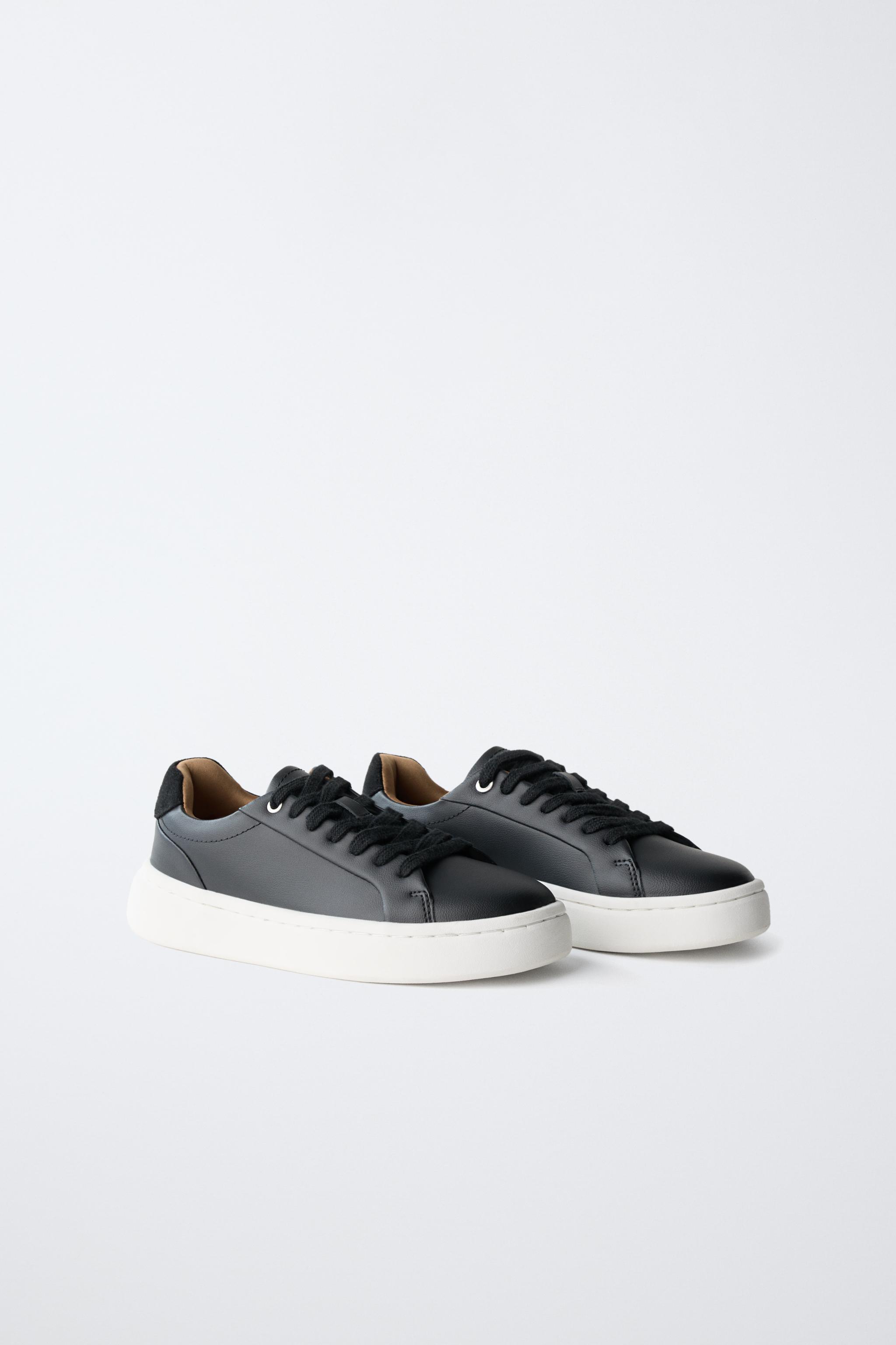 CHUNKY SNEAKERS — Black