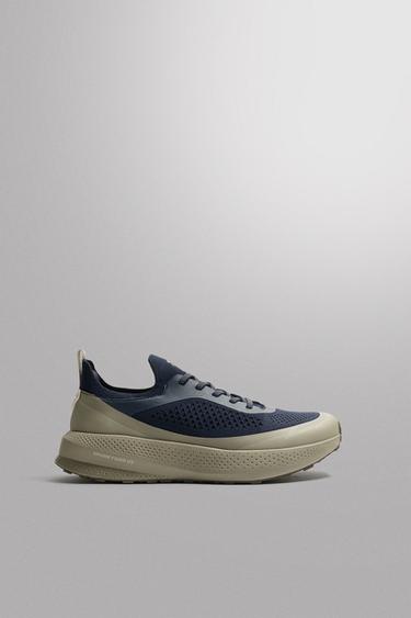 ZAPATILLA DE CORRER - Azul de Zara