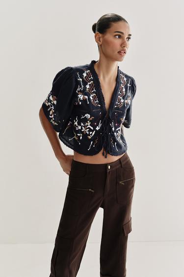 TOP COURT À FLEURS BRODÉES - Bleu de Zara - Image 1