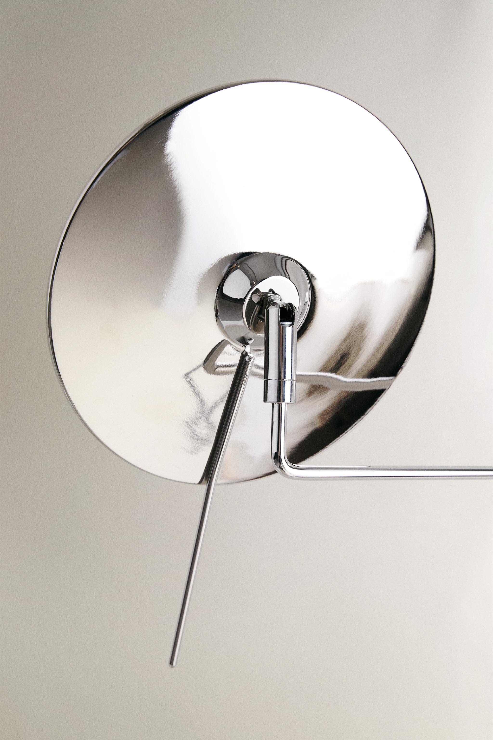 MIROIR GROSSISSANT MURAL ROND